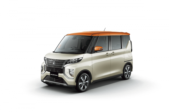 eKクロス スペース「G Plus Edition」（画像: 三菱自動車工業の発表資料より）