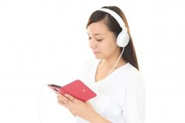 洋楽を聴いて歌って英語力アップ 洋楽を使った英語勉強法 財経新聞