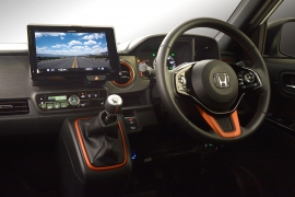 ホンダN-ONEに装着可能にした9インチカーナビゲ―ション取り付けイメージ（画像：カナック企画発表資料より）