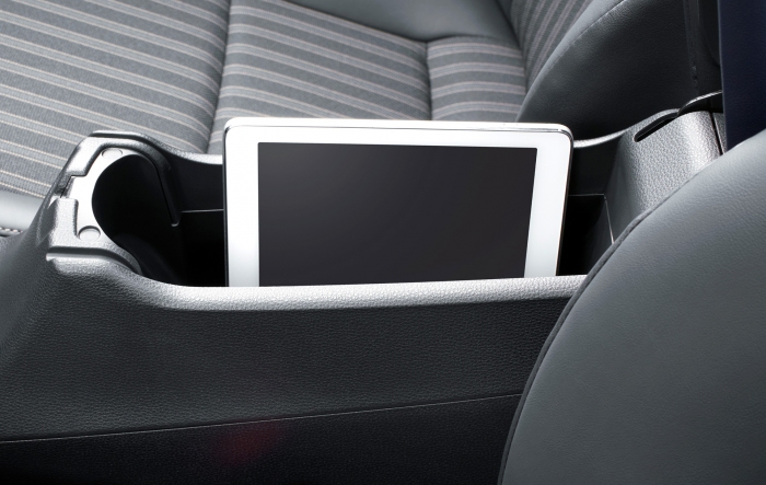 フロントセンターアームレスト（コンソールボックス付）（画像: トヨタ自動車の発表資料より）