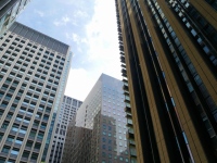 帝国データバンクが「首都圏・本社移転動向調査」。テレワーク常態化、大手企業の首都圏外への本社移転は半年で186社判明。過去最多ペース。年内に300社を超え、転出超過の可能性強まる。