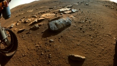 ローバーとNASAが初めて岩石サンプル収集に成功した場所 (c) NASA / JPL-Caltech