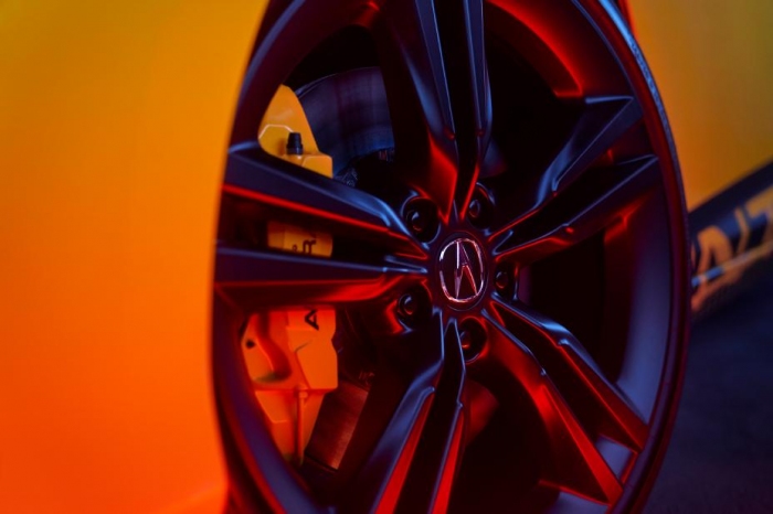 19インチスプリットファイブスポークホイール：発表資料より