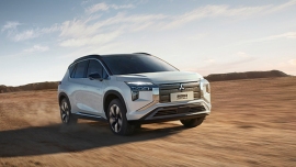 新型「エアトレック」（画像: 三菱自動車工業の発表資料より）