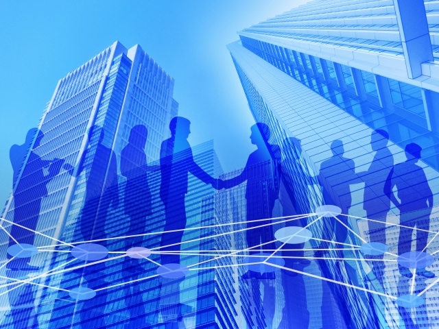 ガートナーが世界のCIO約2000人を対象にした調査結果から「2022年に企業はビジネス・コンポーザビリティの採用を迫られることになる」とレポート。不確実性と継続的変化の時代の組織運営とは。