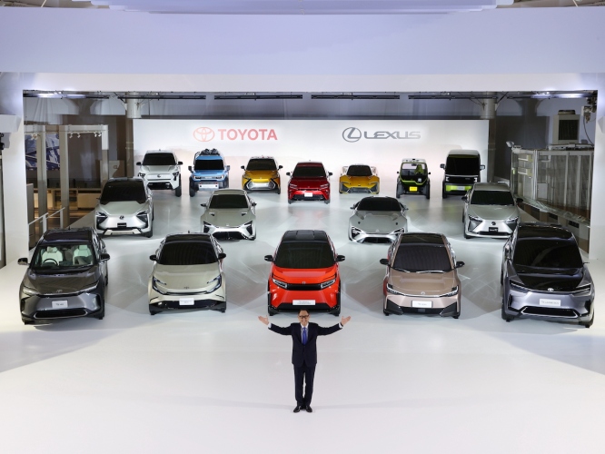 2021年12月、トヨタが「バッテリーEV戦略に関する説明会」と銘打った記者会見を社長の豊田章男氏が自ら登壇して急遽都内で開催した