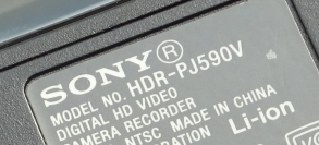 SONYが好きで購入したが中国生産だったVTRカメラ　©sawahajime
