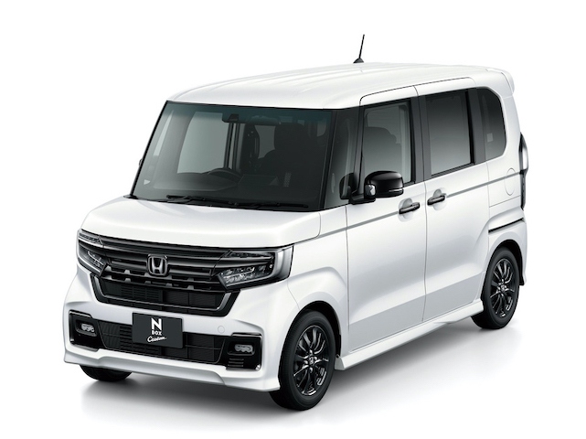 2021年度、国内新車販売で僅差で首位をキープしたホンダのベストセラー「N-BOX」　軽乗用車新車販売台数において7年連続の首位獲得