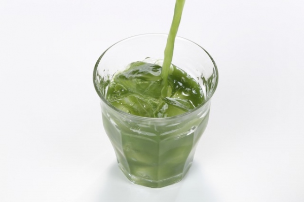 農林水産省が全国20歳以上の男女5000人を対象に実施した2021年度「食育に関する意識調査」によると、食生活の改善への関心は全体的に強い