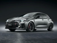 304ps/6500rpm 400Nm/3250～4600rpmを発揮する1618cc・G16E型 直列3気筒DOHCインタークーラーターボエンジンを搭載するスポーツ4WD「GRカローラ モリゾウエディション」