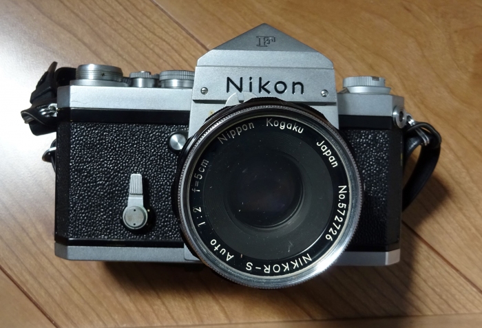 Photo: 1963年頃の高校時代、品薄で発注後半年以上待たされてやっと手許に届いた愛機のNikon-F　©sawahajime

