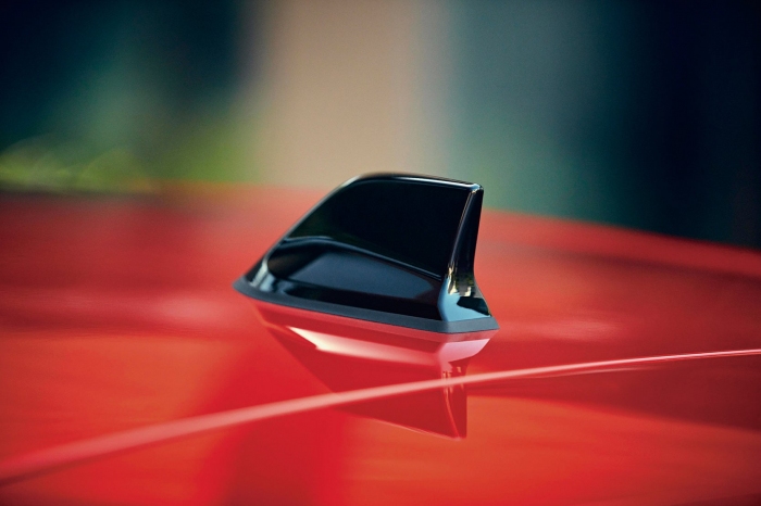 シャークアンテナ（画像: ルノー・ジャポンの発表資料より）