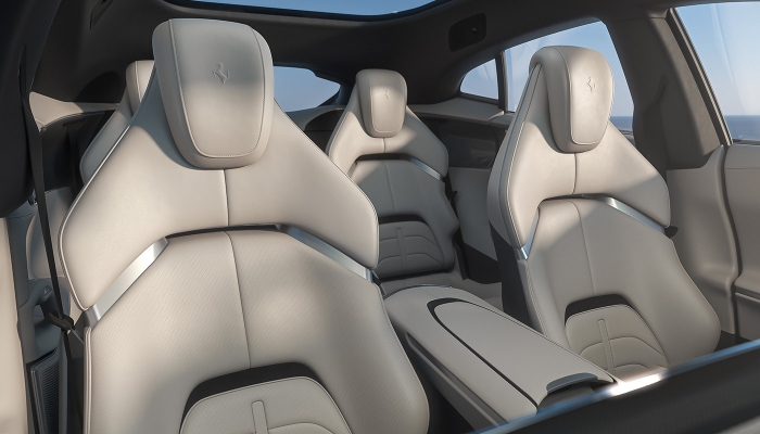 インテリア（画像: フェラーリの発表資料より）