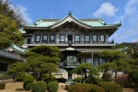 神戸市の白鶴美術館では6月4日まで、2023年春季展覧会として、同館が所蔵する貴重な中国銅鏡、全63点を公開している