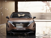 東京都内に住所がある個人、事業所等が「日産アリア」「日産リーフ」「日産サクラ」を新車取得する際に10万円の補助金が東京都から支給される　写真は「日産アリア」