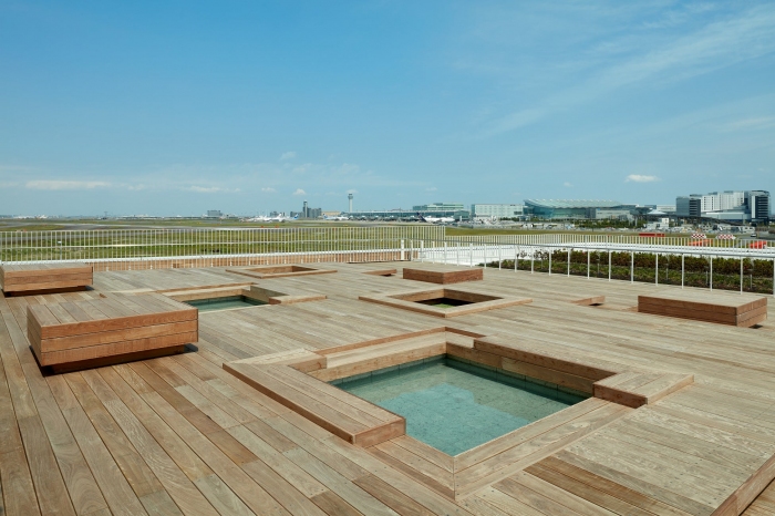 先行オープンしている足湯スカイデッキ　足湯施設