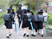 日本政府は異次元の少子化対策となる「こども未来戦略方針」を6月13日に閣議決定し、2024年度から「こども・子育て支援加速プラン」を発表