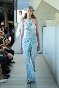 「ラム・シェ」が初のランウェイショーを開催　絵本からインスパイアしたコレクション  