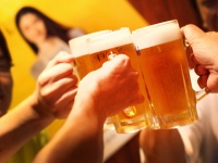 10月から酒税が変更され、ビールや発泡酒の価格が変わる