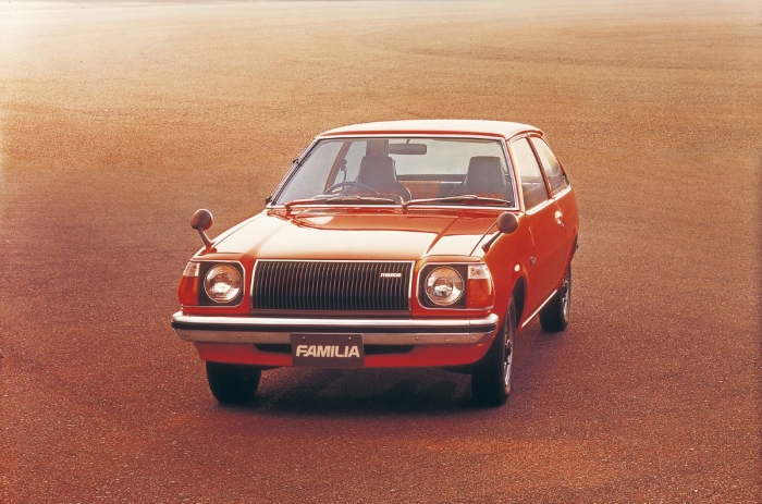 1977年登場の4代目ファミリア　（画像提供　マツダ）