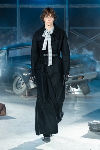 「ダイリク」2024秋冬コレクション　多感な頃に見たカルト映画を投影しアンチヒーロー像を描く