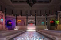 「ディオール」米NYブルックリン美術館で2024フォールショーを開催