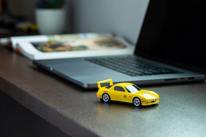 マツダ RX-7をモチーフにした無線マウス