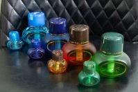 実店舗で販売開始された自動車用芳香剤「グレイスメイトポピーACタイプ」（画像：ダイヤケミカル発表資料より）