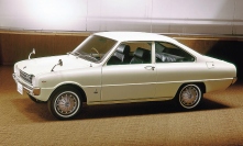 　Photo:初めて自分で購入したファミリア1200クーペ　（画像提供　マツダ）