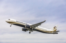 スターラックス航空の機体（画像：コスモエネルギーホールディングスの発表資料より）