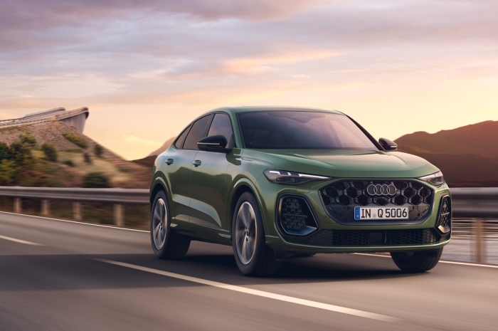 新型アウディQ5（写真：アウディ・ジャパン発表資料より）