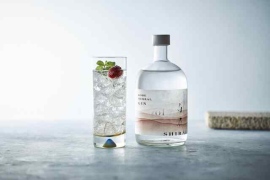 IWSC 2025では白鶴酒造の「KOBE HERBAL GIN 白風」のほかにも、沖縄県石垣市の八重泉酒造の泡盛「尚YAESEN」や、サッポロビールが販売する「本格芋焼酎　からり芋　25度」などが受賞している