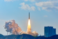 H3ロケット7号機の打ち上げの様子 (c) JAXA