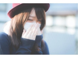 気温が低い冬季は空気中に存在できる水蒸気量が少なくなってしまい、必然的に空気が乾燥してしまう