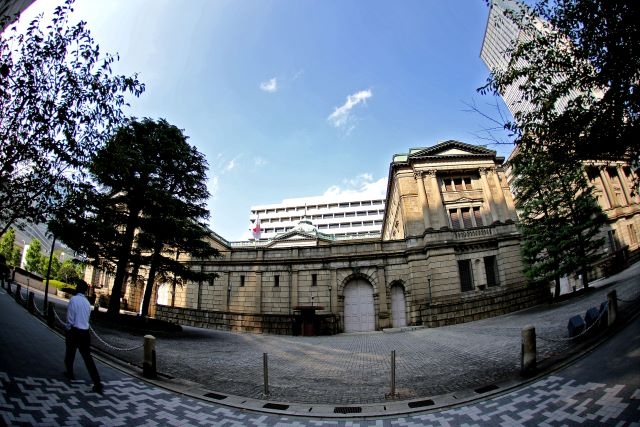 全銀協も注視、日銀「3月利上げ」の可能性。賃金と物価の距離