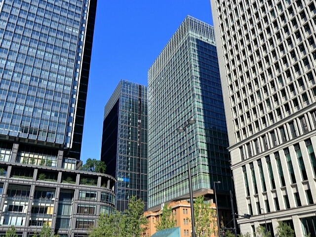眺望の裏に潜む「時限爆弾」。管理不全タワマンが暴く、資産価値の闇