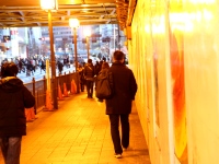 日本の労働時間は約1,650時間と最低水準。だが現場は人手不足で「高密度化」の懸念