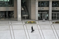 なぜ「忙しいのに成果が出ない」のか　生産性G7最下位の構造と脱出の鍵