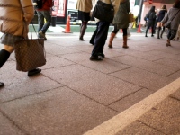 株安は「画面の中」だけではない。企業の投資抑制と家計の資産減が招く景気ブレーキ