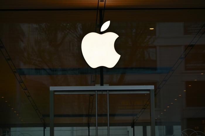 Appleが、大型ソフトウェアアップデートとしてiOS 28を開発中との見方が浮上している。Photo by Amin Zabardast on Unsplash