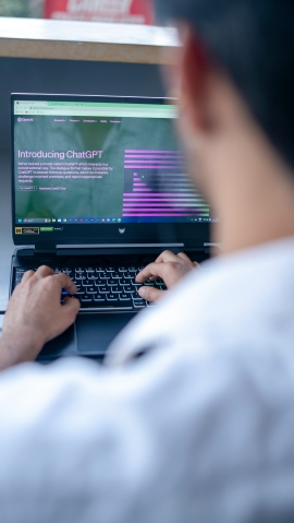 OpenAIの次期AIモデル「GPT-5.6」が週内にも発表されるとの予測が高まっている。Photo by Viralyft on Unsplash