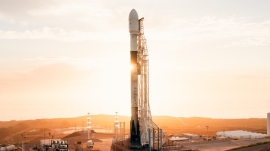 (Spacex.com) (Spacex.com)