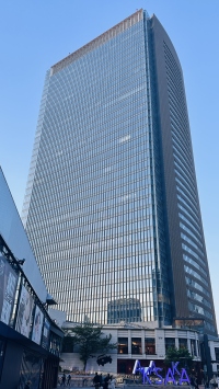 東京エレクトロン本社が入居する赤坂Bizタワー（写真：Wikimedia Commons）