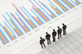 株式分割を行うほくほくFG、大垣共立銀行、山梨中央銀行の銀行3社の最低投資額や業績を比較する。Photo by takasuu © 123RF.com 株式分割を行うほくほくFG、大垣共立銀行、山梨中央銀行の銀行3社の最低投資額や業績を比較する。Photo by takasuu © 123RF.com