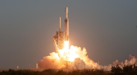 ナンシー・グレース・ローマン宇宙望遠鏡を搭載して打ち上げられるSpaceXのFalcon Heavy=2026年8月30日(写真:NASA) ナンシー・グレース・ローマン宇宙望遠鏡を搭載して打ち上げられるSpaceXのFalcon Heavy=2026年8月30日(写真:NASA)