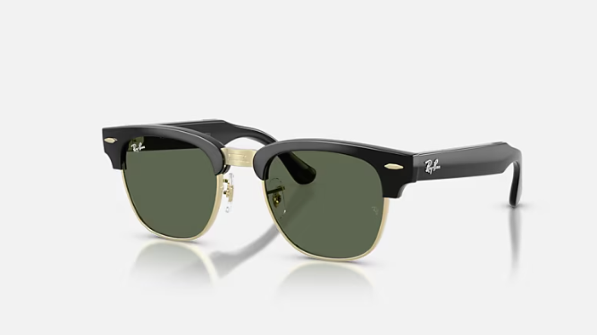 (Ray-Ban)