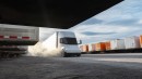 米テスラ、大型EVトラック「Semi」専用工場をネバダで開設　年産5万台を計画