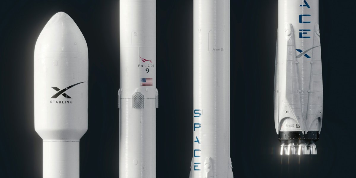 米宇宙企業スペースXの衛星通信サービスを巡る制限でウクライナ軍の通信能力が低下するなか、ロシアが民間インフラへの攻撃を強めている。（Photo by Anirudh on Unsplash）