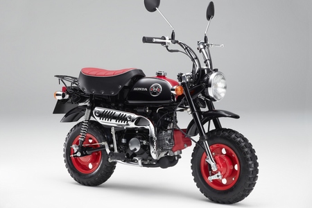 ホンダ、「くまモン」イメージの小型バイクを発売