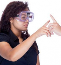 酔っ払いの危険性を疑似体験!『飲酒状態体験ゴーグル』発売のお知らせ